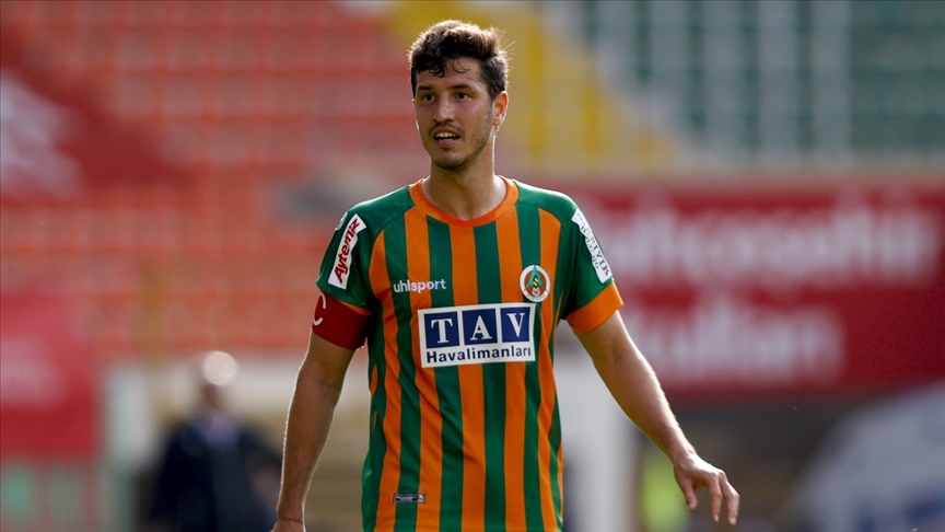 Salih Uçan Alanyaspor'a veda etti